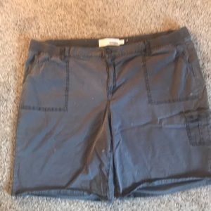 Size 22W woman’s shorts